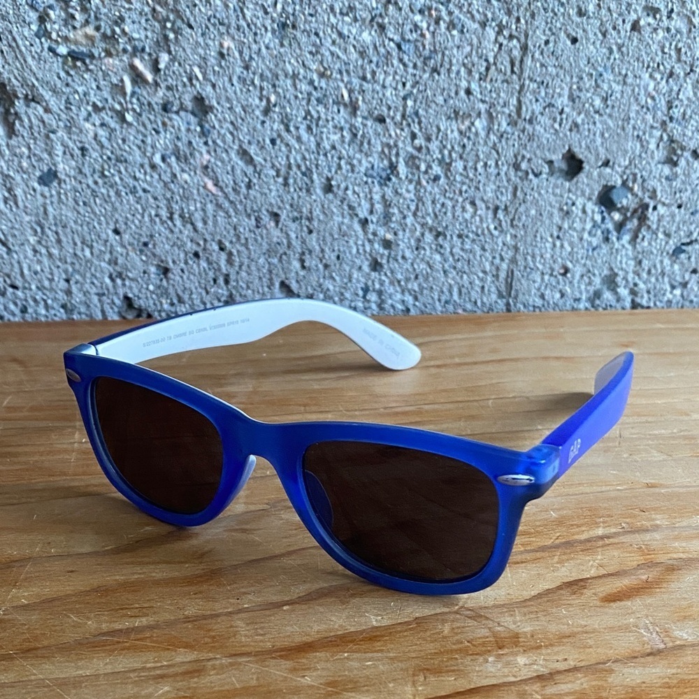 Little kids GAP Sunglasses